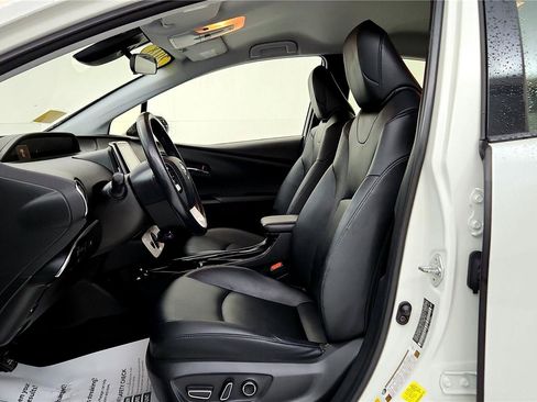 Certified 2018 Toyota Prius Prime Premium image 24