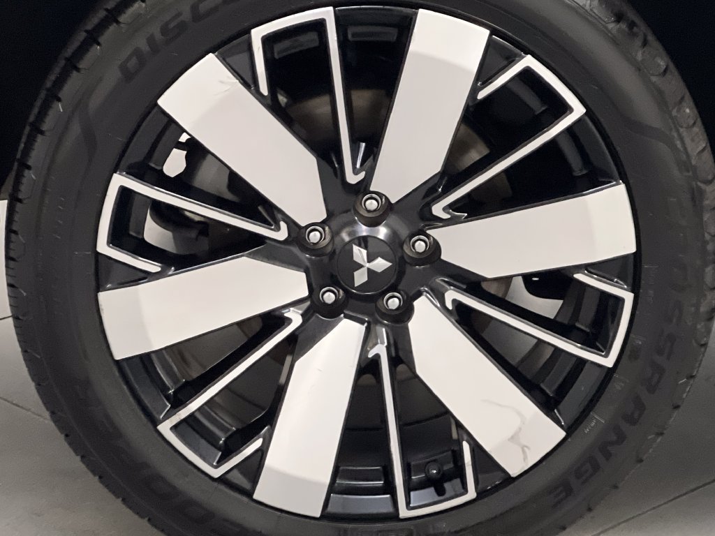 Used 2025 Mitsubishi Outlander SE AWD/4WD image 76