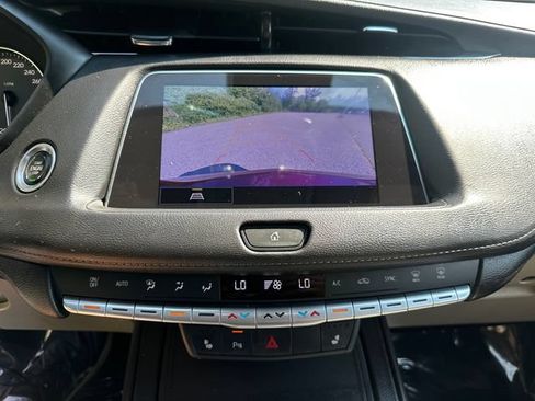 Used 2023 Cadillac XT4 Luxury w/ LPO, Onyx Lite Package AWD/4WD image 37