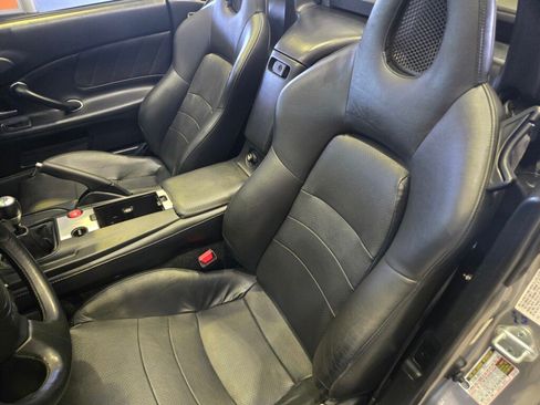 Used 2005 Honda S2000 image 12