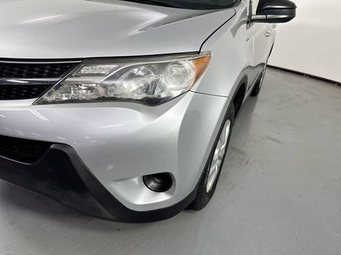 Used 2013 Toyota RAV4 LE FWD image 27