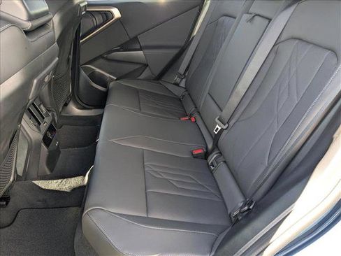 Used 2025 BMW X3 xDrive30i w/ Premium Package image 15