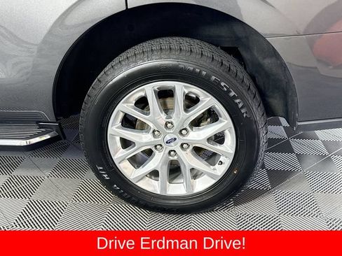 Used 2021 Ford Expedition XLT RWD image 4