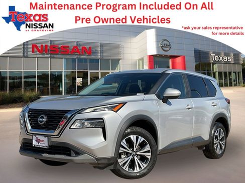 Used 2023 Nissan Rogue SV image 1
