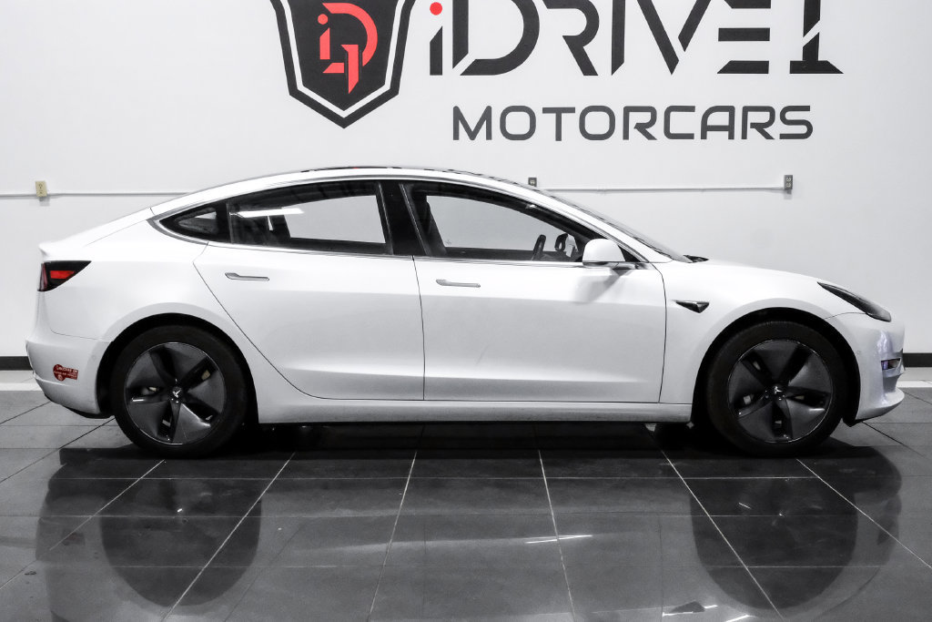 Used 2018 Tesla Model 3 Long Range RWD image 10
