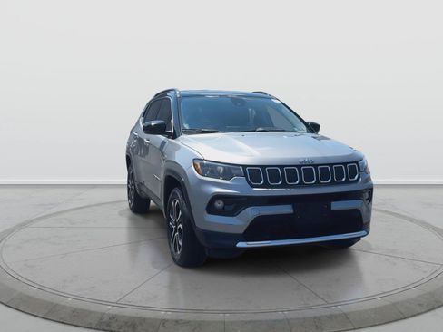 Used 2022 Jeep Compass Limited AWD/4WD image 3