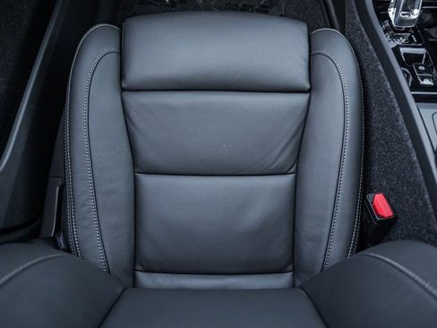 New 2026 Volvo XC40 B5 Plus w/ Protection Package Premier image 32