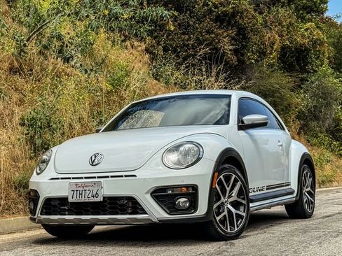 Used 2016 Volkswagen Beetle 1.8T Dune FWD image 2