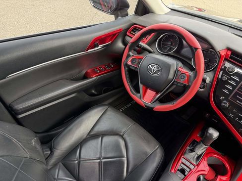 Used 2019 Toyota Camry SE image 24