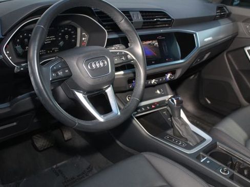 Used 2022 Audi Q3 2.0T Premium image 14