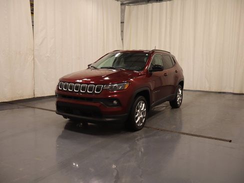 Used 2022 Jeep Compass Latitude image 5