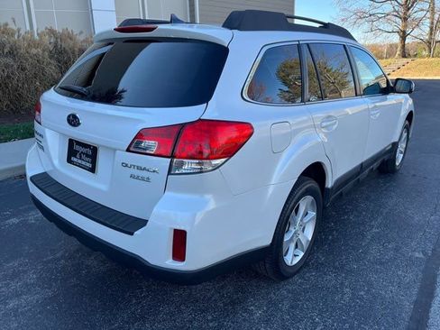 Used 2014 Subaru Outback 2.5i Limited image 14