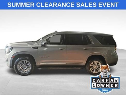 Used 2023 GMC Yukon SLT AWD/4WD image 2