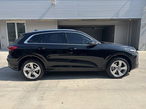 New 2025 Audi Q5 Premium Plus image 4