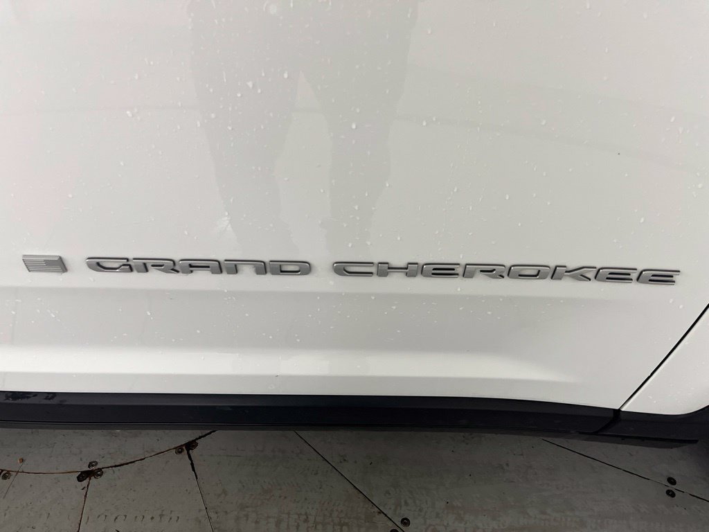 Used 2024 Jeep Grand Cherokee L Limited AWD/4WD image 52