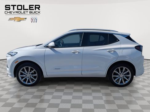 Used 2024 Buick Encore GX Avenir AWD/4WD image 2