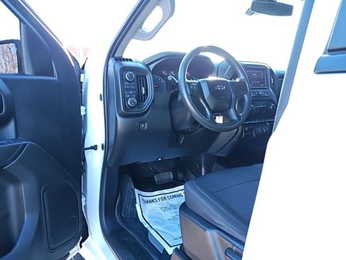 Used 2020 Chevrolet Silverado 1500 Custom Trail Boss w/ Custom Convenience Package image 24