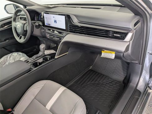 Used 2026 Toyota Camry SE w/ Multimedia Upgrade Package FWD image 5