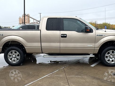 Used 2012 Ford F150 XLT w/ XLT Chrome Pkg image 4