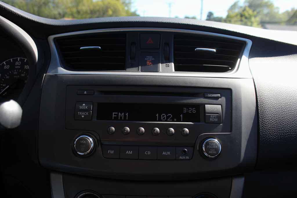Used 2013 Nissan Sentra S FWD image 19