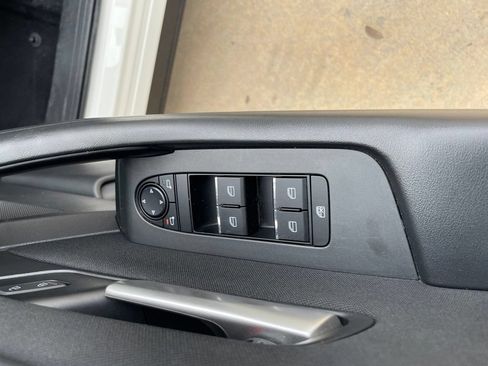 Used 2025 MAZDA CX-90 3.3 Turbo w/ Select Package AWD/4WD image 18