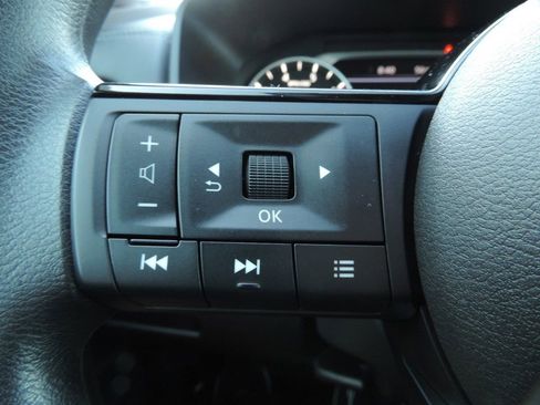 Certified 2023 Nissan Rogue SV FWD image 26