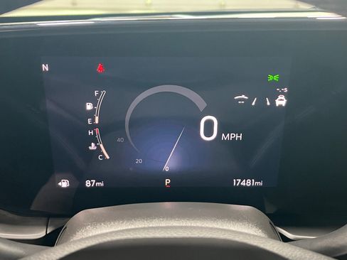 Certified 2024 Buick Envista Avenir image 13