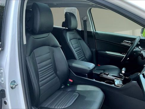Certified 2025 Kia Sportage SX AWD/4WD image 27