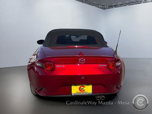 Used 2022 MAZDA MX-5 Miata Grand Touring RWD image 5