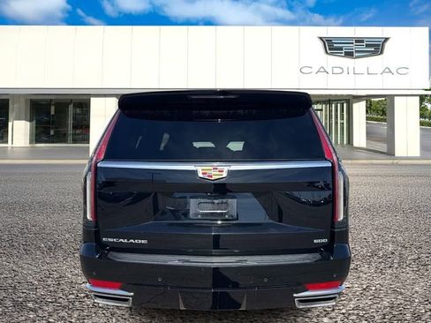 Used 2022 Cadillac Escalade ESV Premium Luxury image 3