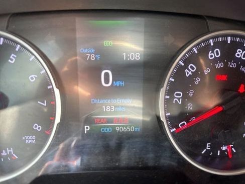 Used 2020 Toyota RAV4 LE FWD image 20