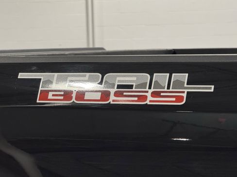 Used 2021 Chevrolet Silverado 1500 LT Trail Boss image 43