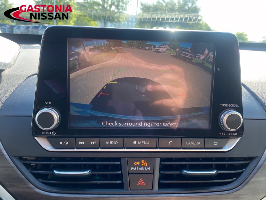 Used 2025 Nissan Altima 2.5 SV FWD image 30