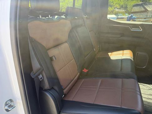 Used 2023 Chevrolet Silverado 1500 High Country w/ Max Trailering Package AWD/4WD image 13