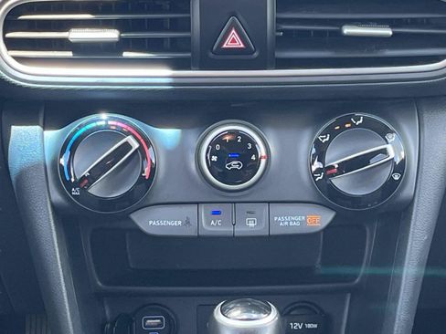 Used 2021 Hyundai Kona SEL FWD image 10