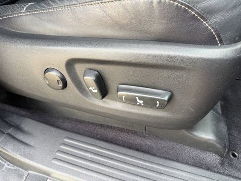 Used 2011 Lexus GX 460 Premium image 47