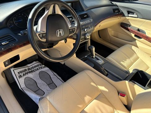 Used 2010 Honda Crosstour EX-L image 7