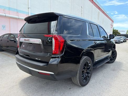 Used 2023 GMC Yukon SLT AWD/4WD image 10