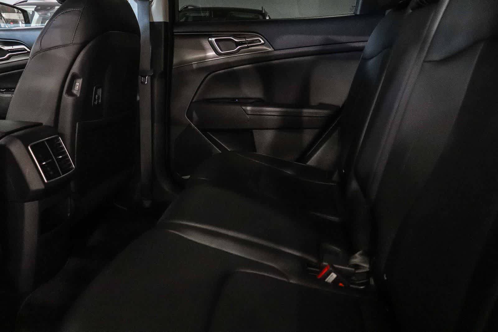 Used 2024 Kia Sportage EX FWD image 18