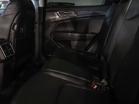 Used 2024 Kia Sportage EX FWD image 18