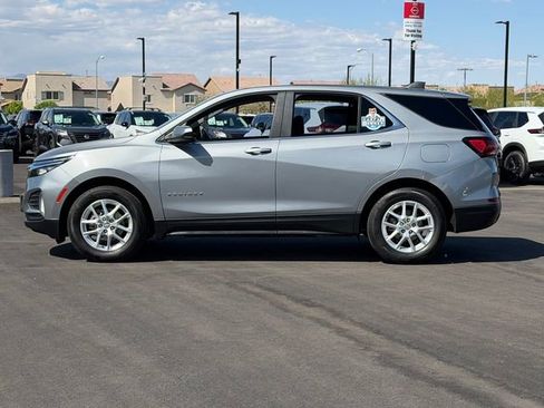 Used 2024 Chevrolet Equinox LT FWD image 2