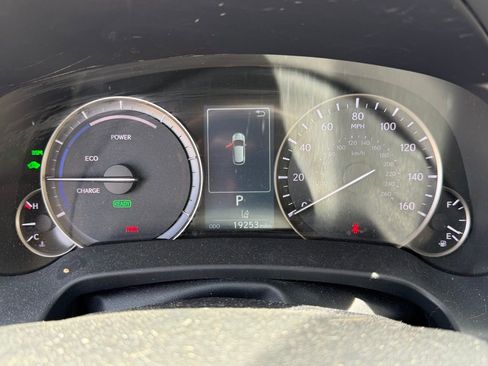 Used 2022 Lexus RX 450h AWD w/ Premium Package image 18