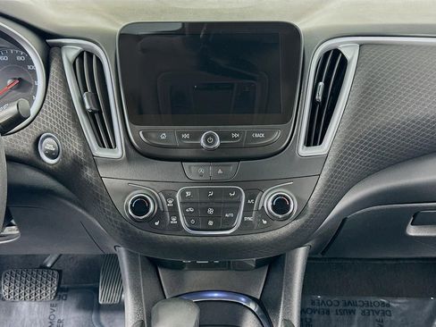 Used 2023 Chevrolet Malibu LT image 35