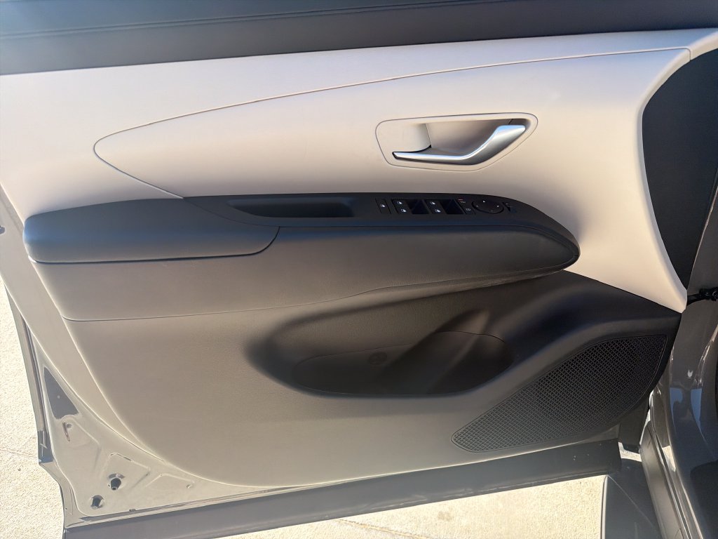 New 2026 Hyundai Tucson SEL FWD image 17