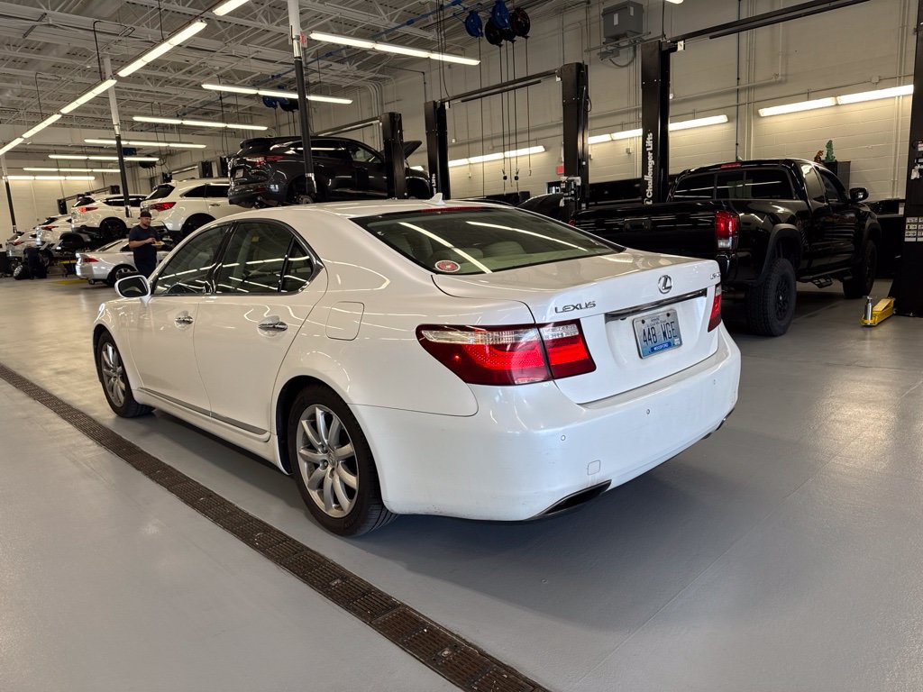 Used 2007 Lexus LS 460 RWD image 7