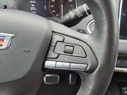 Certified 2022 Cadillac XT4 Sport w/ Enhanced Visibility Package image 17