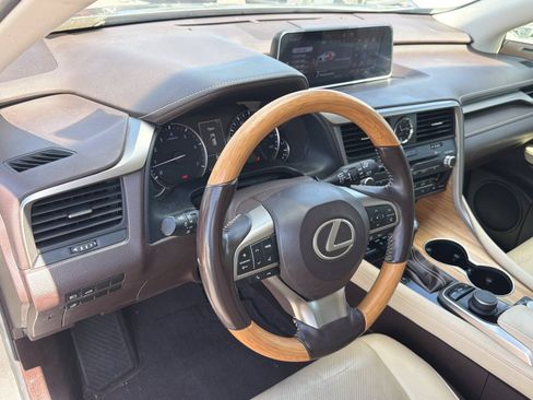 Used 2018 Lexus RX 350L FWD w/ Premium Package image 20