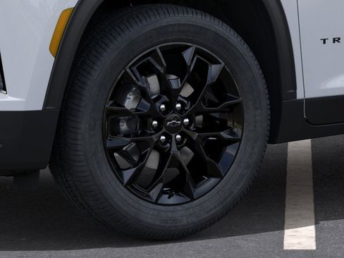 New 2026 Chevrolet Traverse LT w/ Midnight/Sport Edition AWD/4WD image 33
