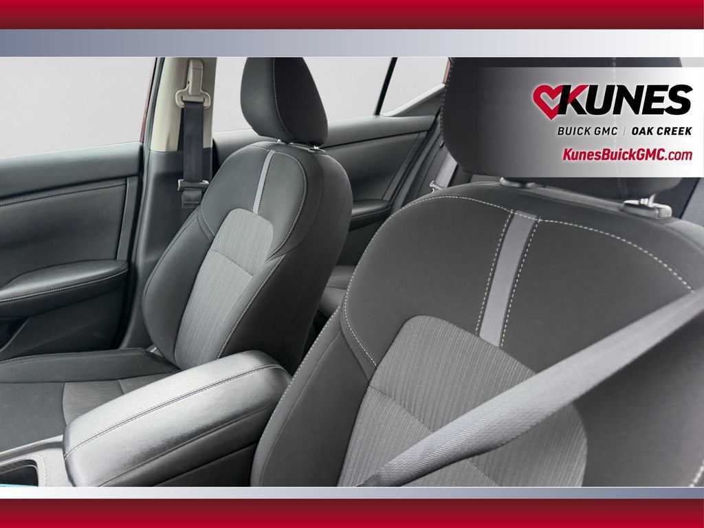 Used 2024 Nissan Sentra SV FWD image 23
