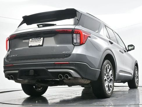 Used 2025 Ford Explorer Platinum w/ Ultimate Package AWD/4WD image 50